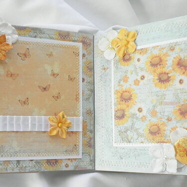 Country Chic Wild Flower and Charm Pages