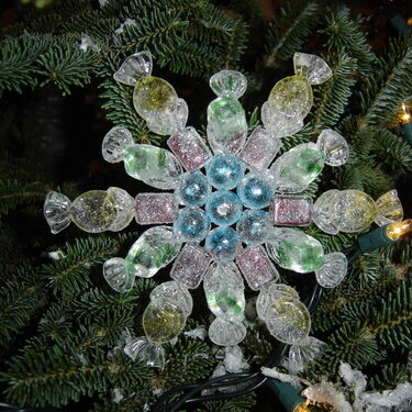 Snowflake Ornament - December 8th, 2006