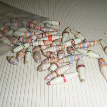 Paper beads