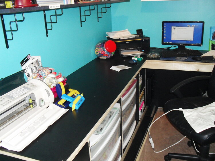 Okay so tops are done as of yesterday...My Work space