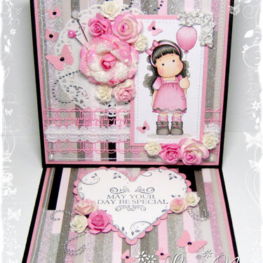 Pretty in Pink Easel Card