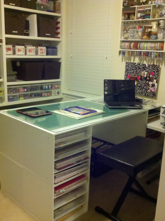 Work Station with Paper Shelves