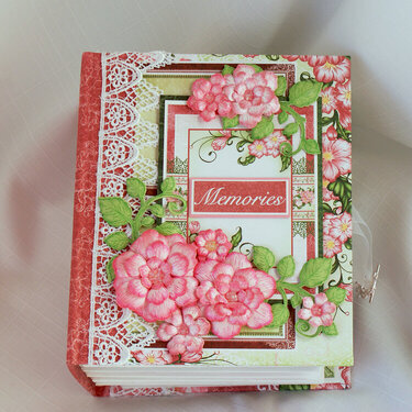 Heartfelt Creations Arianna Blooms Paper Collection Mini Album "Memories"