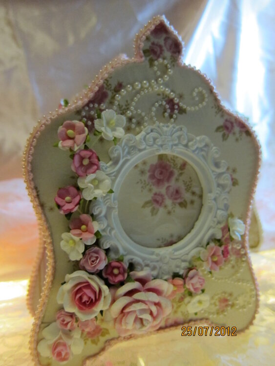 Dresser photo frame