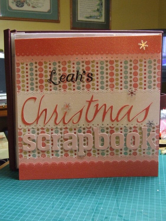 Leah&#039;s Christmas Scrapbook - cover page