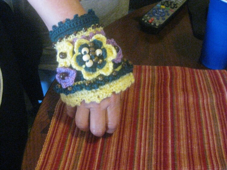 Wrist cuff for Martica&#039;s wrist cuff swap