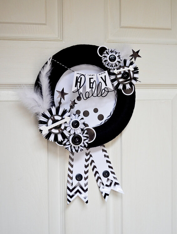 Luxe Black and White Wreath