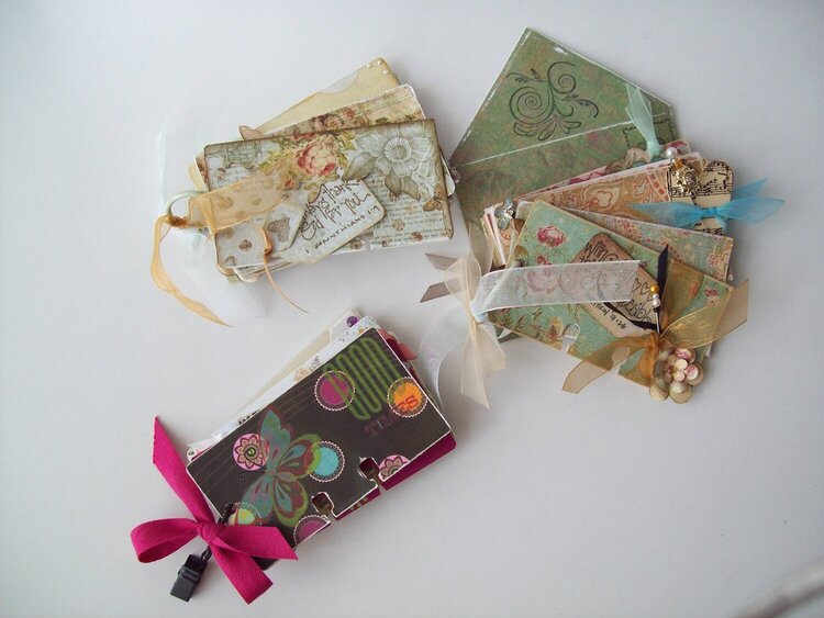 Itty Bitty mini albums (holds wallet size) w/ envelope holders