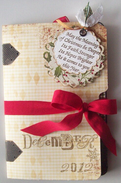 File Folder Style (inspired by Scrap Smart!)  Christmas Album  aprox 10&quot;X6&quot;