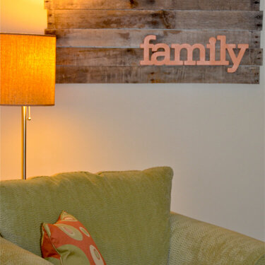 Altered Project: Family Pallet Wall Art