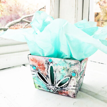 Upcyled Container Gift Wrap