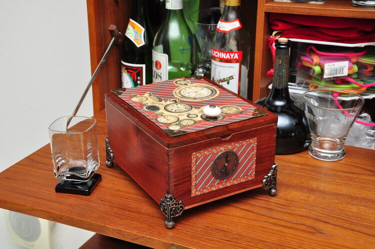 A Proper Gentleman Cigar Box