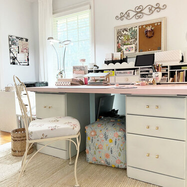 scrapbook /craft room