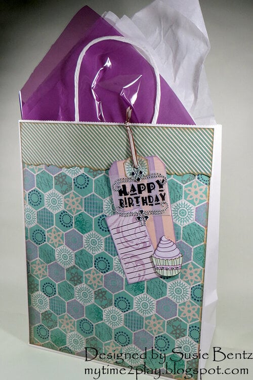 Happy Birthday Gift Bag and Tag **Quick Quotes**