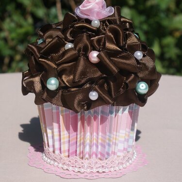 Chocolate Ribbon Cupcake