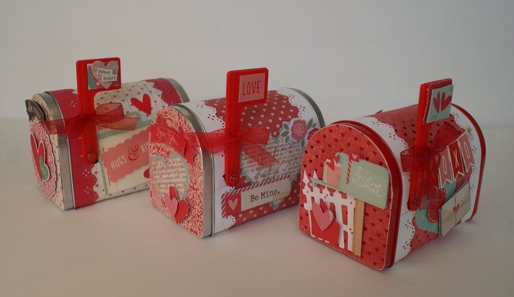 Valentine&#039;s Day Mini Mailbox Favors and Mini Cards