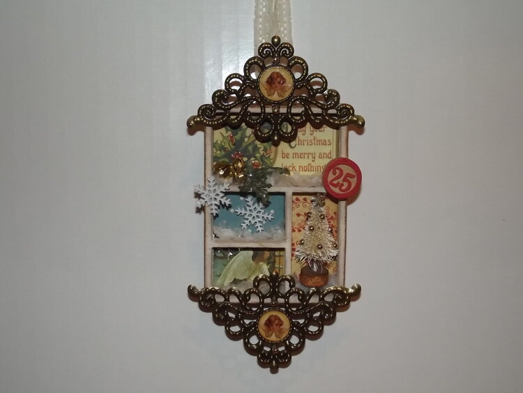 Mini Shadowbox Vintage Christmas Ornament