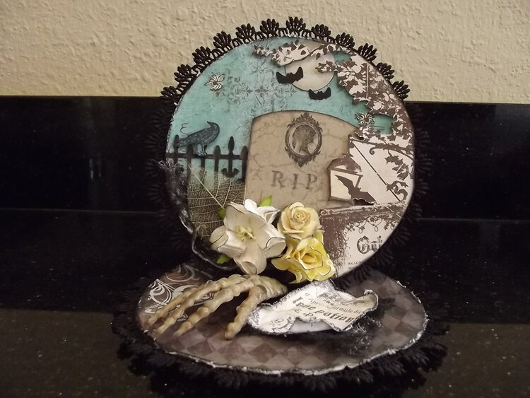 Corpse Bride Circle Easel Card