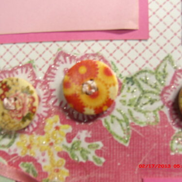 Sewen button flowers layout