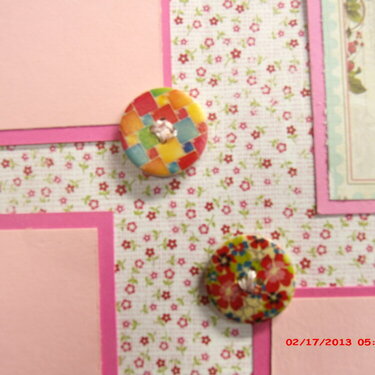 Sewen button flowers layout