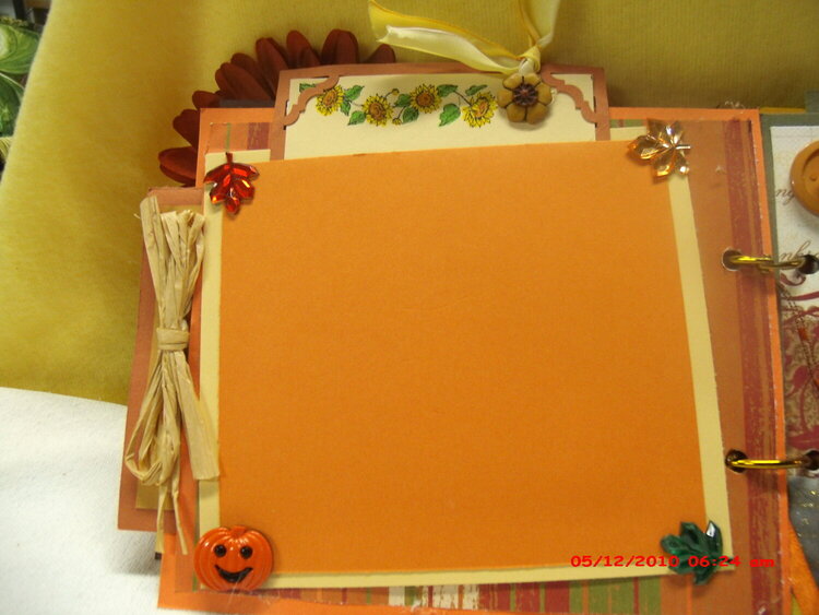 Happy Fall Y&quot;All mini Scrapbook