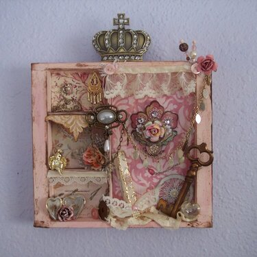 Victorian Chic**Altered Wooden Tray