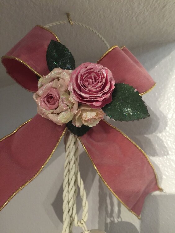Shabby Chic**Altered Christmas Bells*Close-up Roses