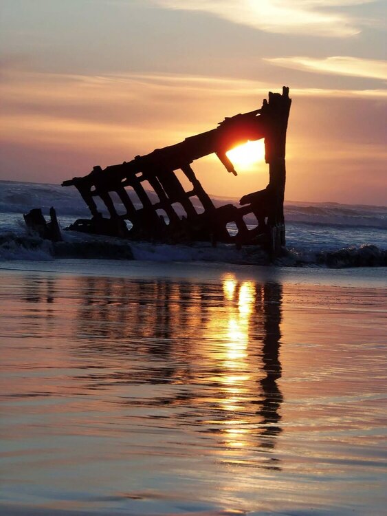 Peter Iredale Photo