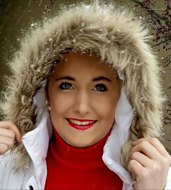 Senior Snow Magic Pic 16