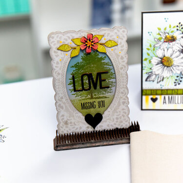 From the FREE Scrapbook.com Class MAKE ART with Wendy Vecchi