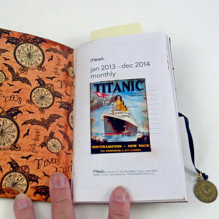 inside of Titanic 2013-2014 calendar planner