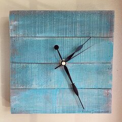 Wood Plank Clock