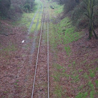 railroad tracks 7 pts.