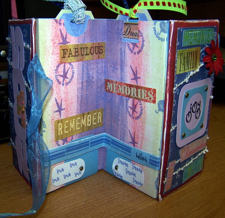 Accordion Tag Book