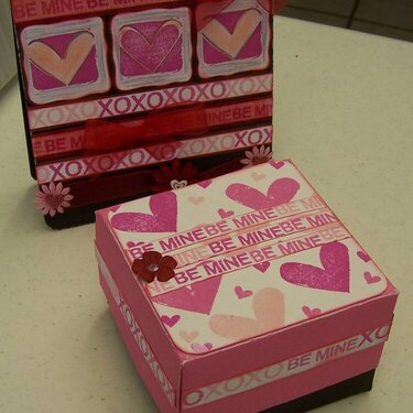 Mom, will you make my girlfriend a gift box to match the Valentine?