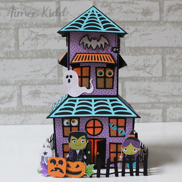 Lori Whitlock Haunted House Centerpiece