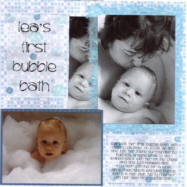Lea&#039;s first bubble bath