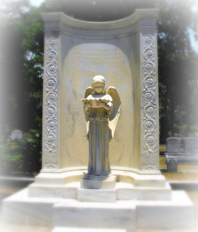 Bonaventure Cemetery Savannah Ga, Shell Angel