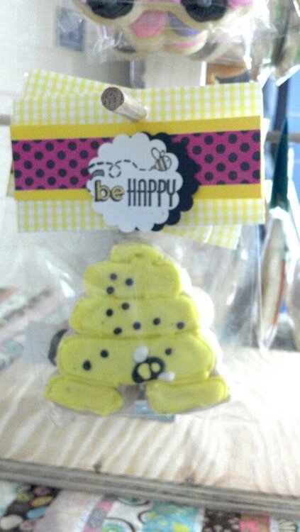 Bee Happy Cookie Packaging