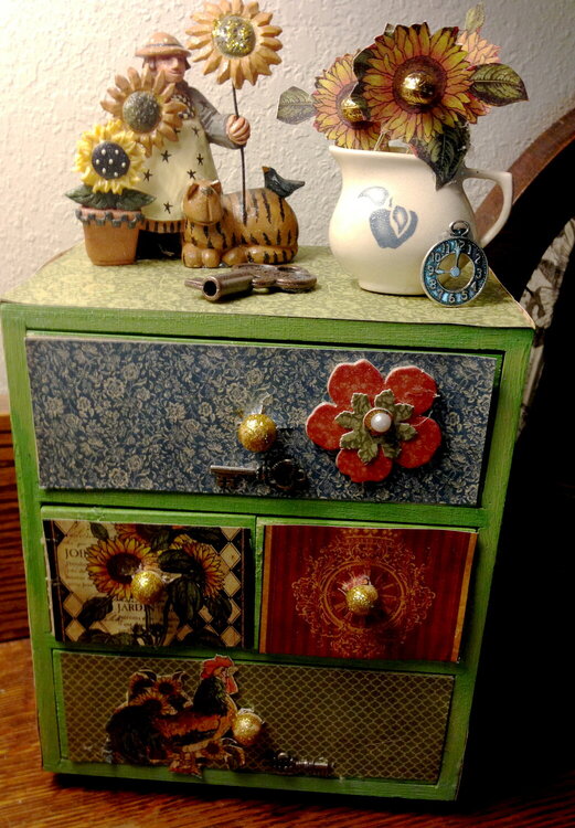 Graphic 45 French Country Mini Dresser