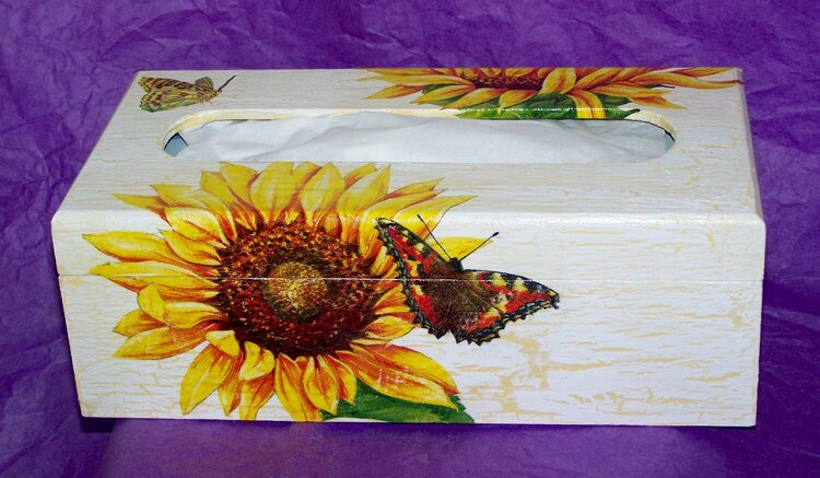 Box for kleenex - sunflowers
