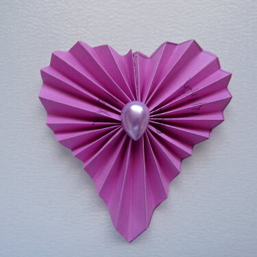 Template on How I Made this accordion folded heart ...this is a rough draft so it has my pencil marks all over it !