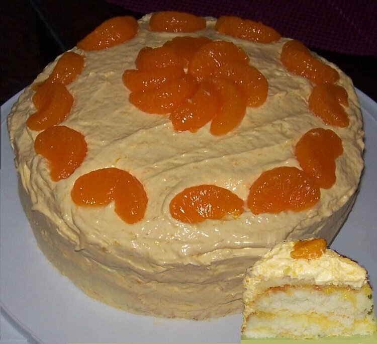 Mandarin Orange cake/Pineapple Frosting