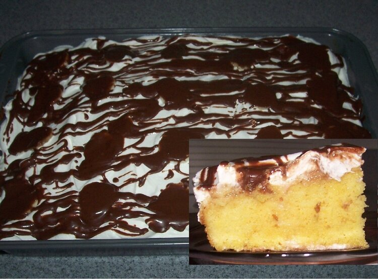Banana Cream Pudding Poke Cake