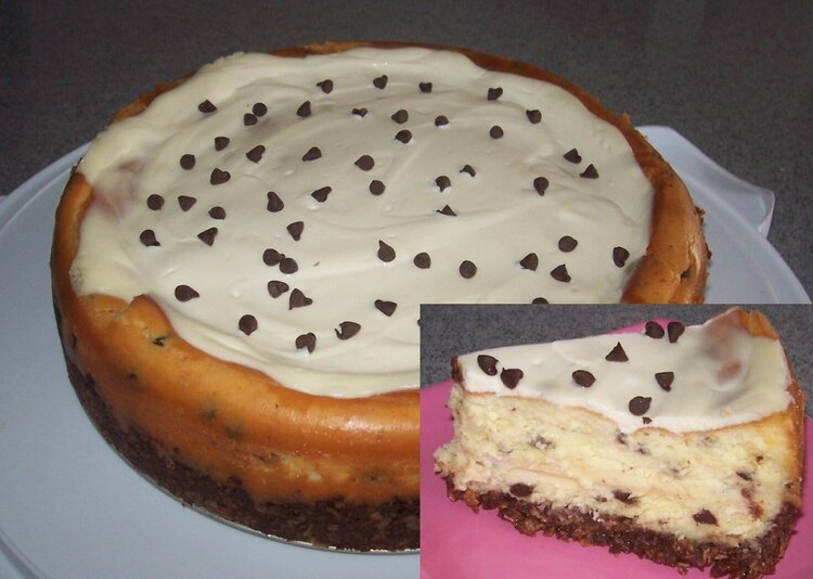 Chocolate Chip Caramel Cheese Cake