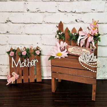 Mother&#039;s Day Bench and Gate.