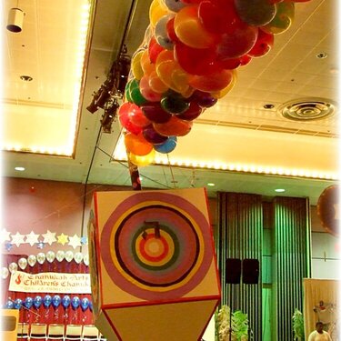 Giant Dreidel Pinata and Net Full of Balloons