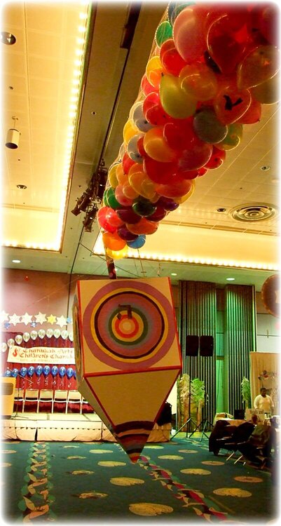 Giant Dreidel Pinata and Net Full of Balloons