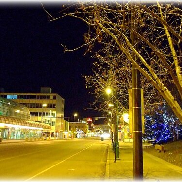 Nov 30 ~ Looking Up 5th Ave from Town Square Park