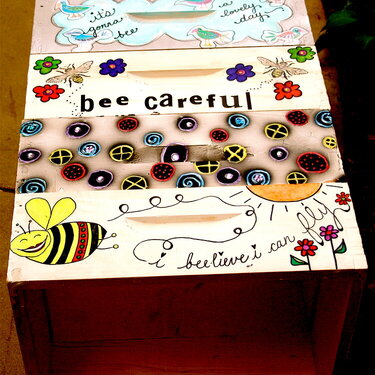 ^*BEE BOXES*^